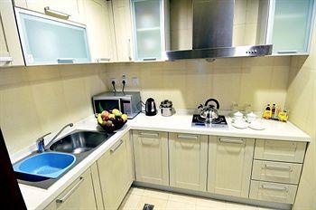Tiantan Hotel 4*
