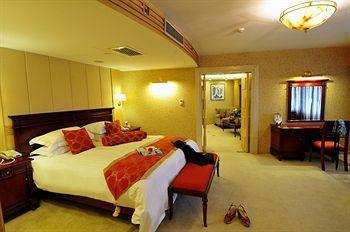 Tiantan 4*